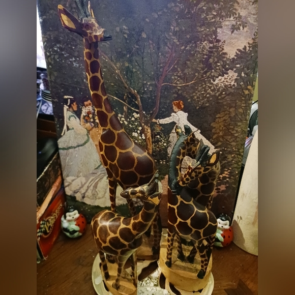 🪵Family Of Giraffe(4)Wood Sculpture  African Art Hand Carved Made In Kenya🇰🇪 - Picture 2 of 16